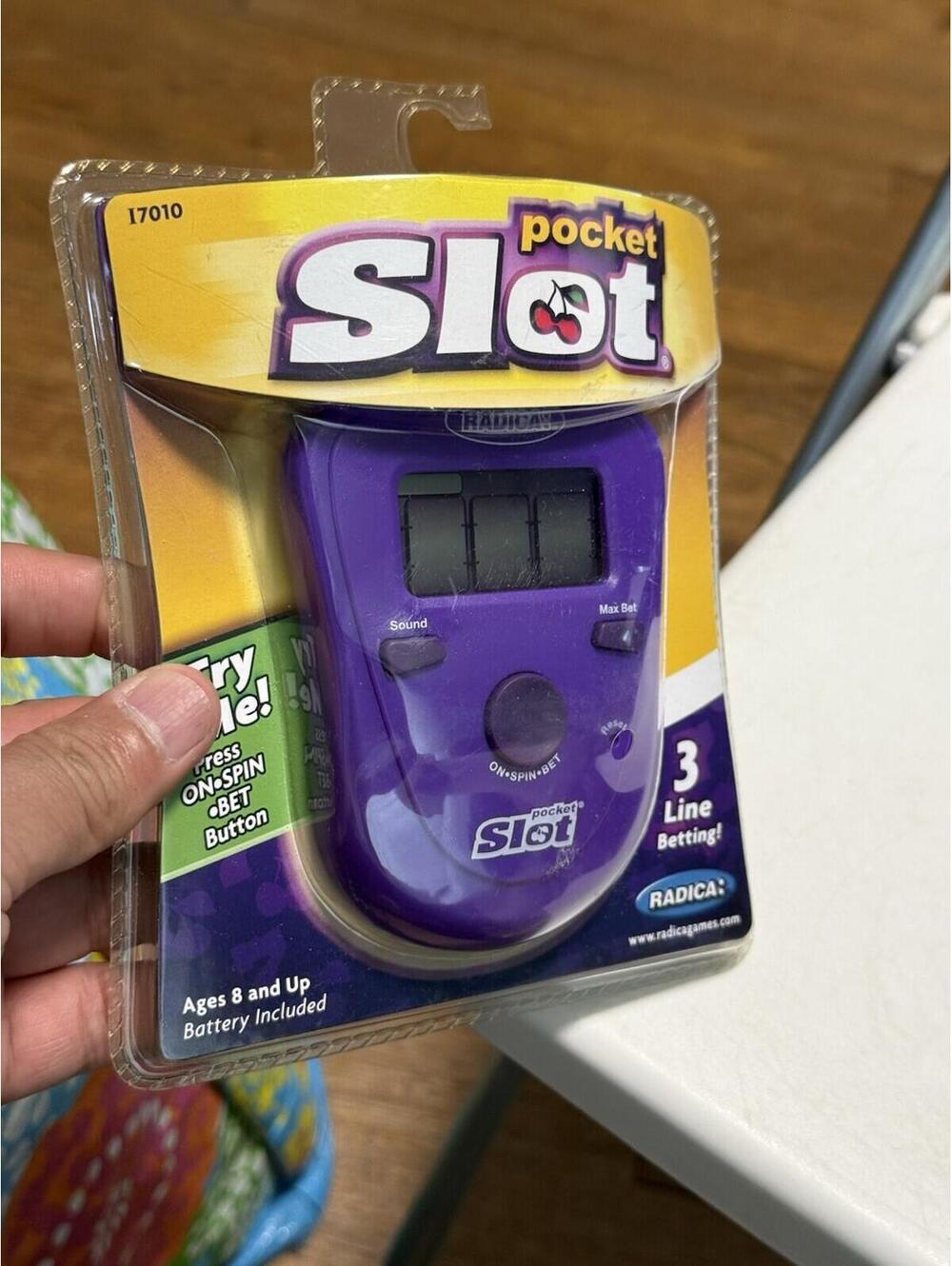 Radica: Pocket Slot - #17010  2004 NEW-SEALED Vintage Handheld Game!